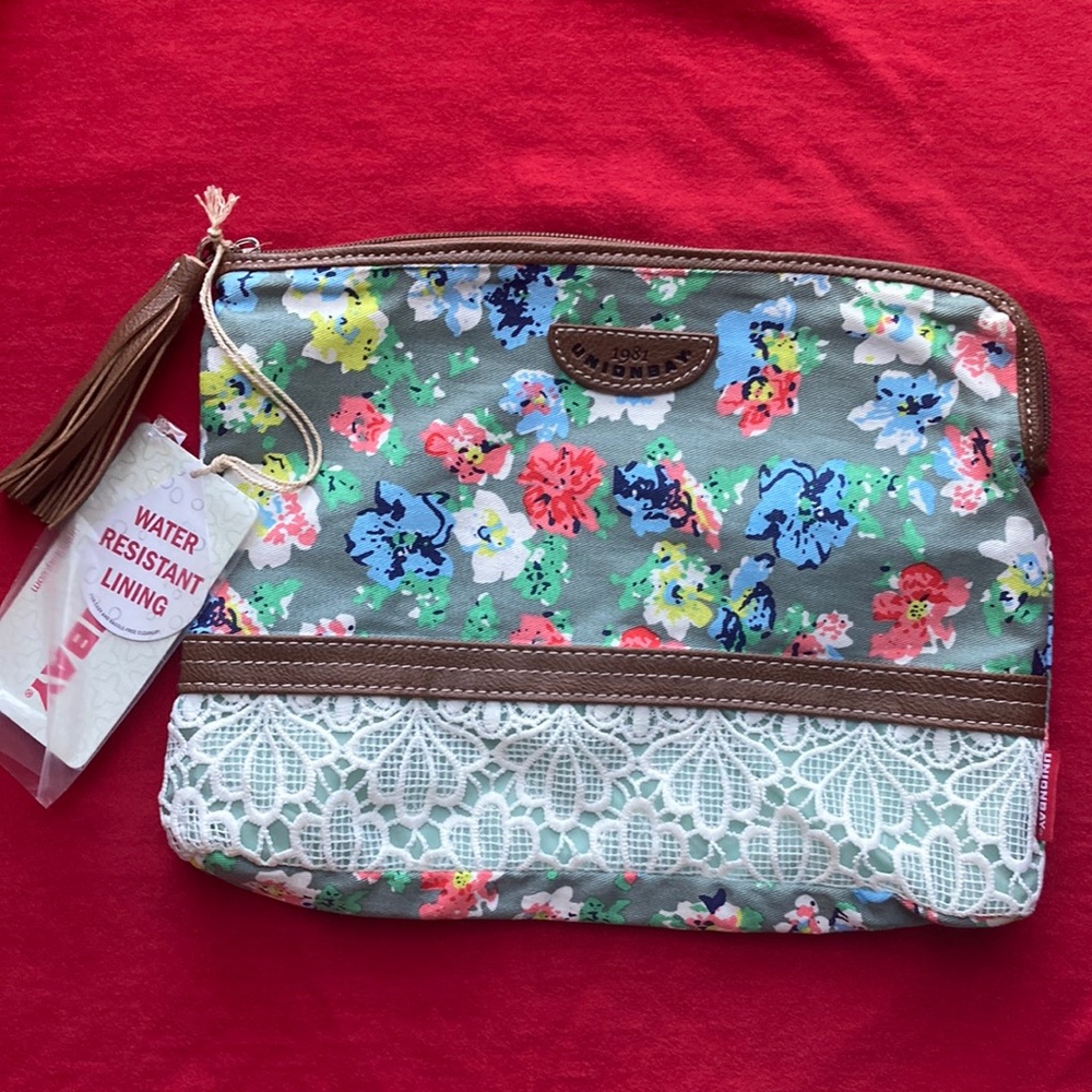 Unionbay floral & embroidery water resistant lined brand new pouch NWT
